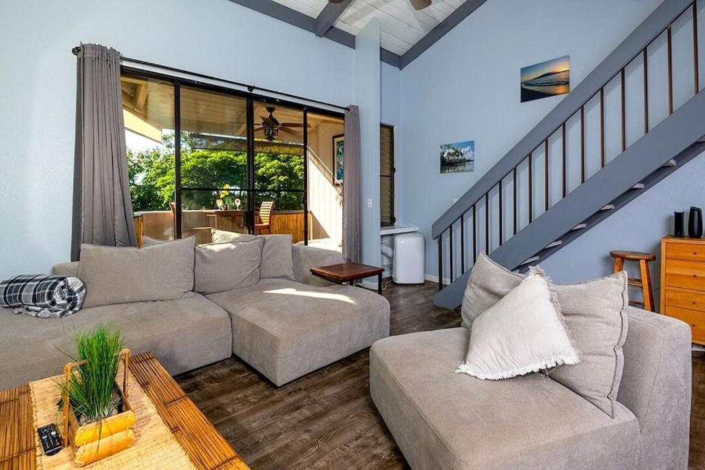 New! Kailua Bay Resort 2-306 - Beautifully Renovated Two-Story Condo With Primary Suite In Loft 外观 照片